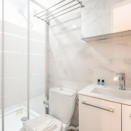 Apartamento Spacious And Bright 2-bedroom Large Very Close To Paris - Near Metro Boulogne-Billancourt