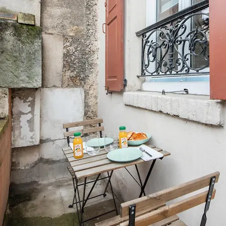 Apartamento Spacious And Bright 2-bedroom Large Very Close To Paris - Near Metro