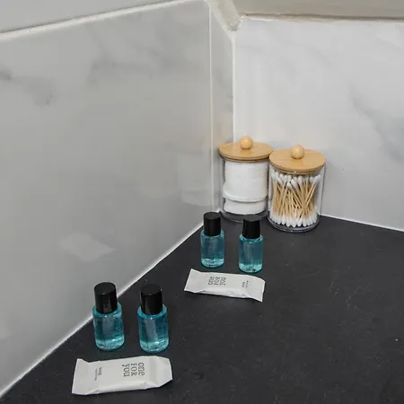 Spacious And Bright 2-bedroom Large Very Close To Paris - Near Metro * Boulogne-Billancourt