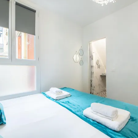 Apartamento Spacious And Bright 2-bedroom Large Very Close To Paris - Near Metro *