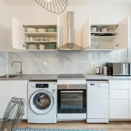 Spacious And Bright 2-bedroom Large Very Close To Paris - Near Metro * Boulogne-Billancourt