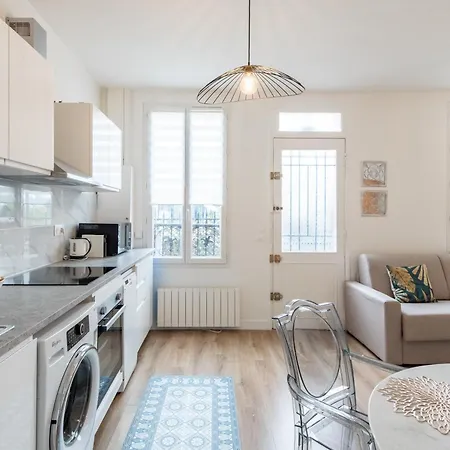 Spacious And Bright 2-bedroom Large Very Close To Paris - Near Metro Apartamento